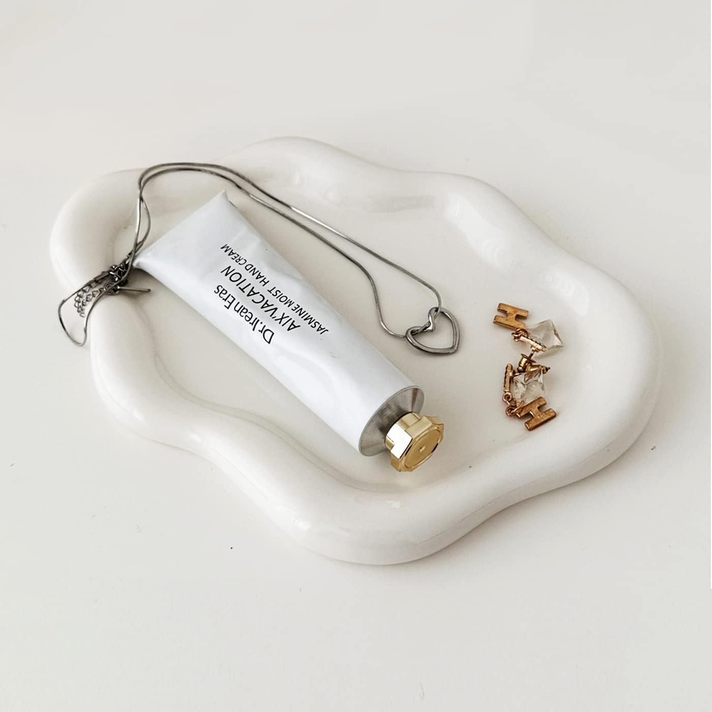Jewelry Dish Trinket Tray for Women, Ring Dish Holder, Unique Cloud Shape Ceramic Plate Cute Things Vanity Aesthetic Room Decor Mother’s Day Birthday (White)