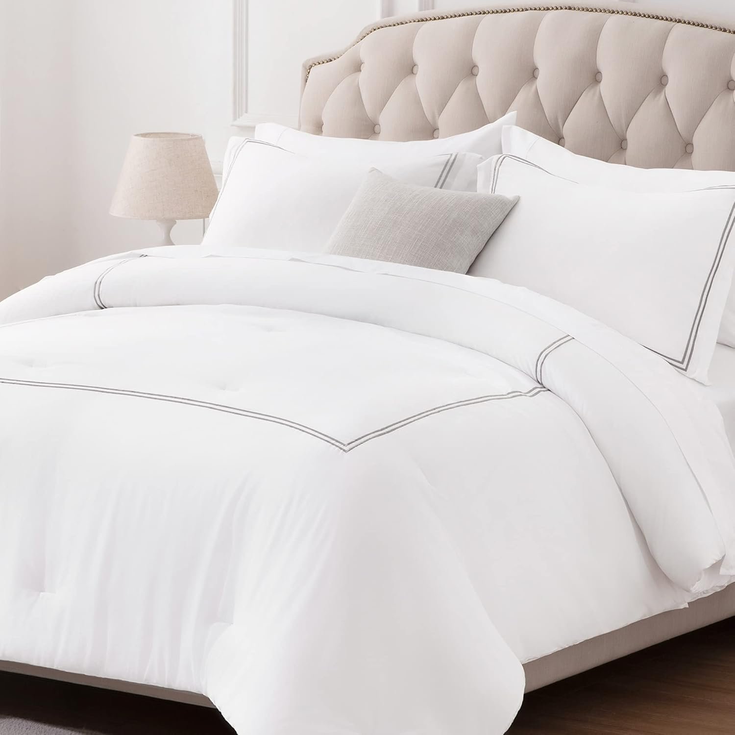 SLEEP ZONE Luxury Hotel Bedding Comforter Set 3-Piece Machine Washable, Lightweight Down Alternative Duvet Insert with Embroidered Stripes, King (106″ x 95″), Grey Strips