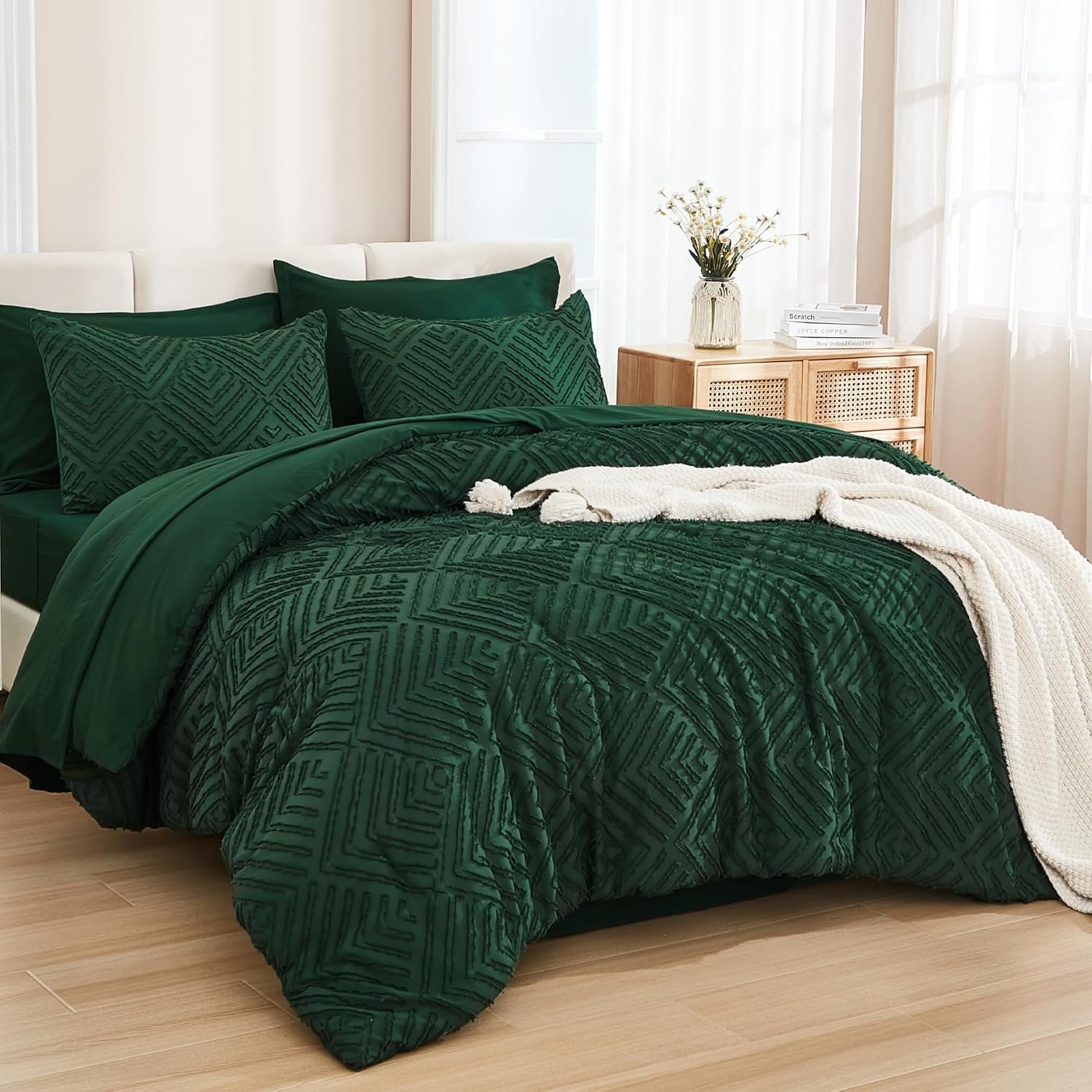 Andency Queen Comforter Set 7 Piece Dark Emerald Green – Bed in a Bag Queen Boho Lightweight Fluffy Tufted Bedding Sets with Comforter, Sheets, Pillowcases & Shams