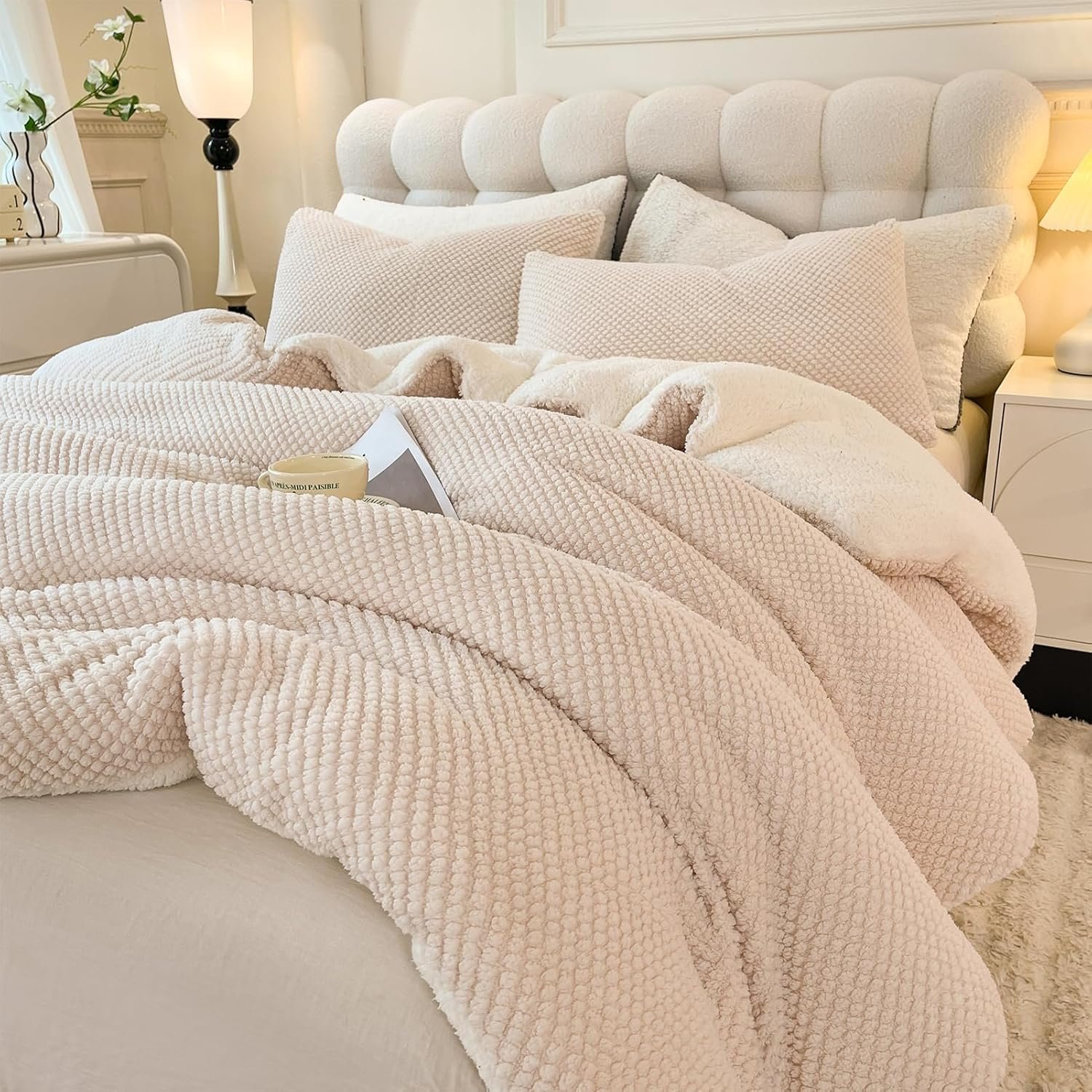 LLanCL 3D Jacquard Design Comforter Set, Ultra-Soft Warm Queen Size Sherpa Fur Plush 3-Pieces Sets Luxury Cozy Bedding with 2 Pillowcases (90″x90″, Cream White)